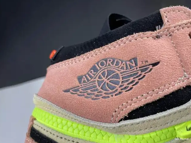 Jordan High Switch Air Peach CW6576-800 1 0520